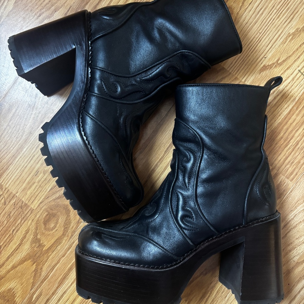 Jeffrey Campbell- Dead Wrong platform boots - Picture 1 of 6